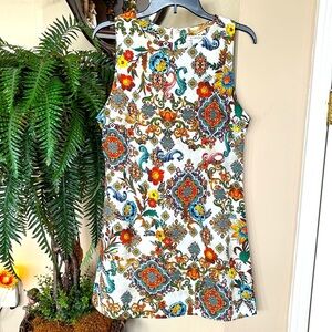 NWOT Glamorous Sleeveless Shift Dress Mini Colorful Graphic Print Floral Paisley